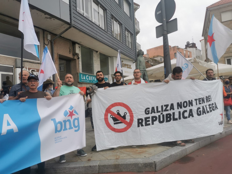 Decenas de personas claman en las calles de Sanxenxo que 