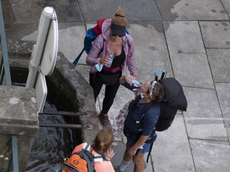 ¿Cuánto y en qué gastan su presupuesto los peregrinos del Camino de Santiago? La comida absorbe la mayoría, indica un nuevo estudio