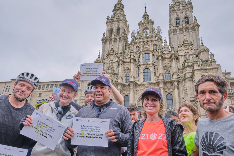 Ronaldo vuelve a Compostela tras completar el Camino de Santiago cosechando el cariño de peregrinos y santiagueses