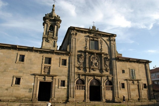 As monxas retidas no convento de Santiago non estaban en posesión dos seus pasaportes