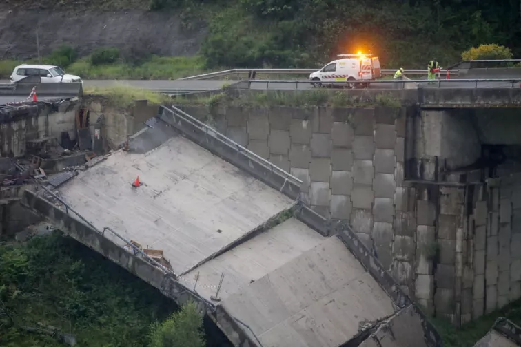 El Gobierno no sabe ni las causas ni cuando reabrirá la autovía A-6 tras el segundo colapso del puente en Pedrafita