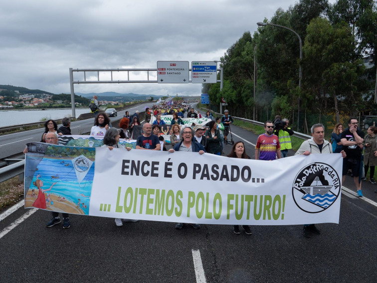 Manifestación multitudinaria en Pontevedra para 