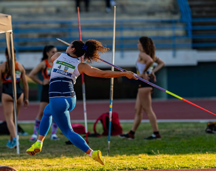 Yulenmis Aguilar bate el récord en España de jabalina, pero no se registra por no tener aún la nacionalidad