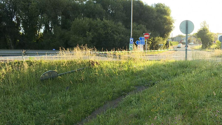 Accidente mortal en Betanzos: fallece un octogenario en una salida de vía en una rotonda