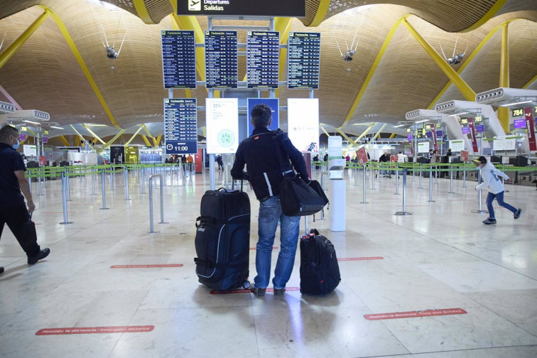 Casi una docena de  vuelos sufren retrasos en el aeropuerto de Lavacolla por la huelga en Ryanair