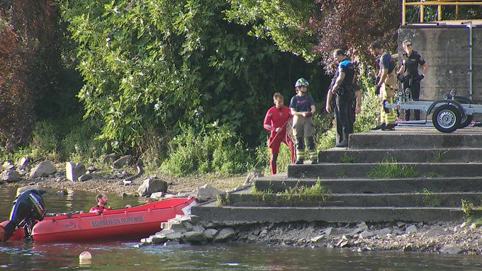 Recuperan el cuerpo del joven ahogado en una playa fluvial de Ourense tras casi un día de rescate