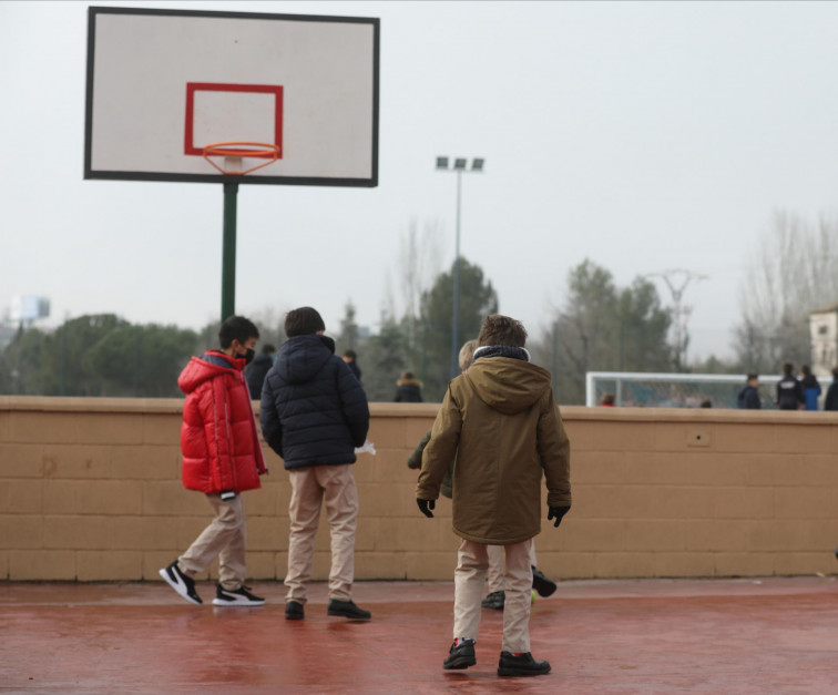 Ya se puede solicitar el Bono Coidado de la Xunta, la ayuda para las familias con menores en vacaciones ecolares