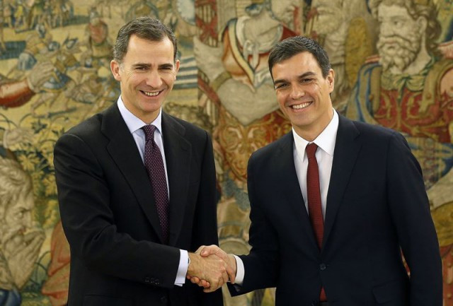 El Rey encarga a Pedro Sánchez formar Gobierno