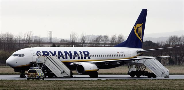 Ryanair amplía a súa conexión Santiago-Milán