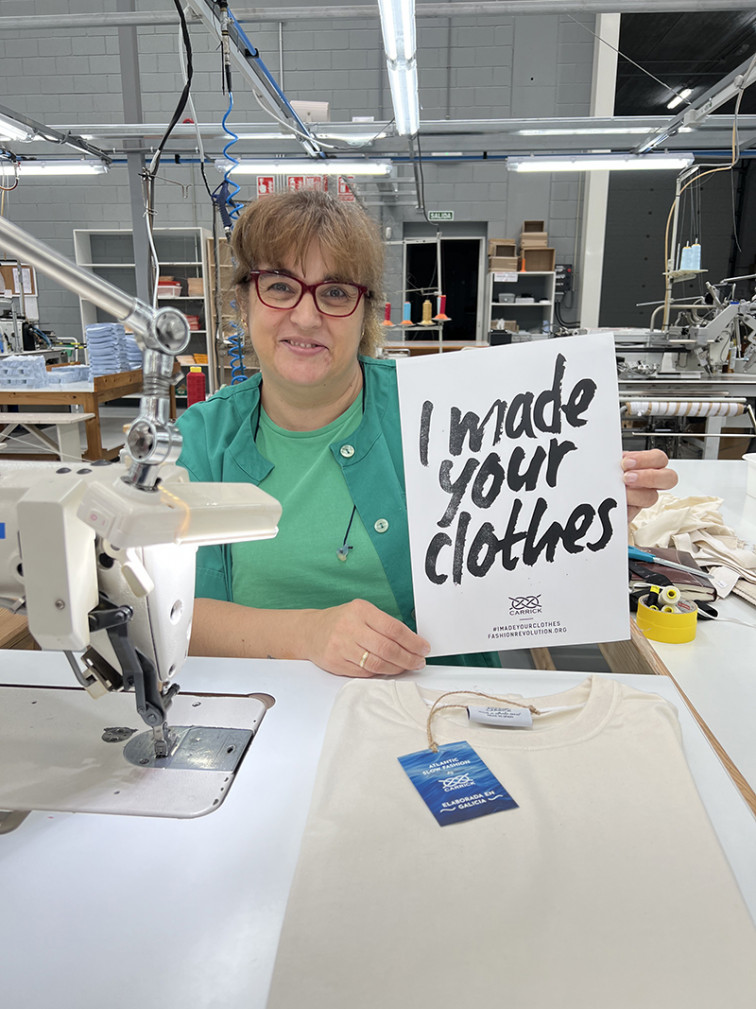 Una téxtil de Carballo consigue producir camisetas elaboradas íntegramente en Galicia y de cero residuos