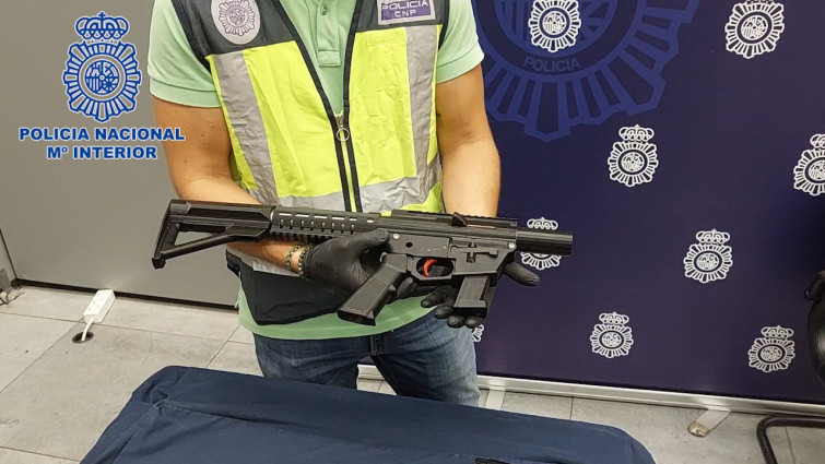 Detenido en A Coruña por fabricar armas con una impresora 3D y ofrecer los productos por redes sociales