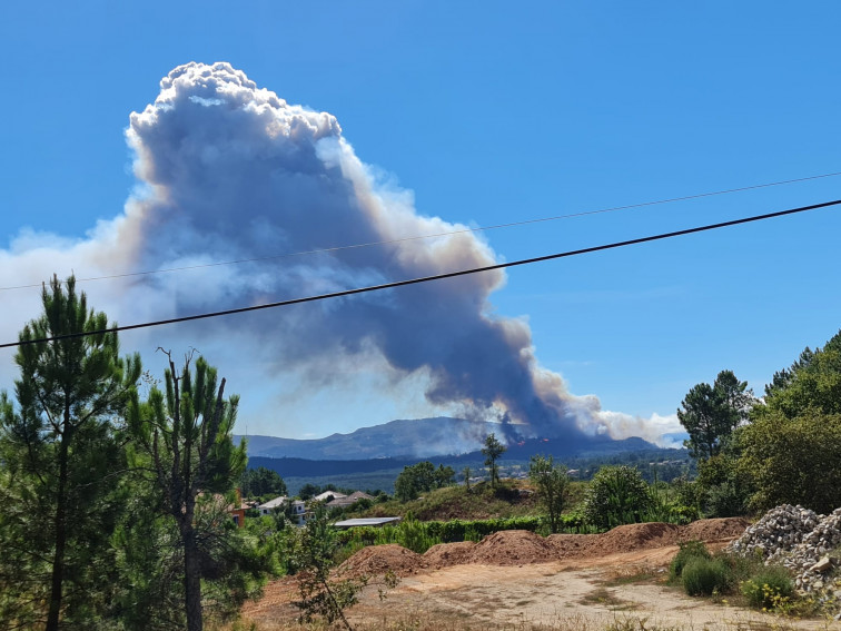 Activo un nuevo incendio en Monção, en el norte de Portugal