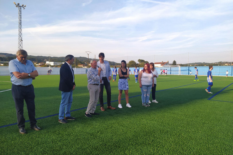 El ayuntamiento de Vedra nombra al campo de fútbol de San Mamede como Manuel Silva