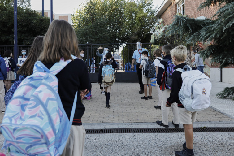 Dudas sobre la aplicación de la Lomloe y reproches por el recorte de profesores a pocos días de la vuelta al cole