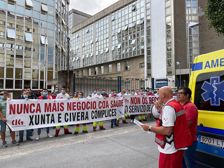 Ninguna firma gallega concursó a las ambulancias de Pontevedra cuyos trabajadores alertan de falta de medios