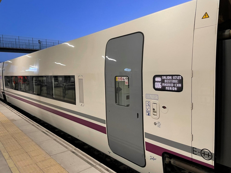 Los ferrolanos podrán estar en la capital antes del mediodía: Renfe modifica el horario del Alvia Ferrol-Madrid