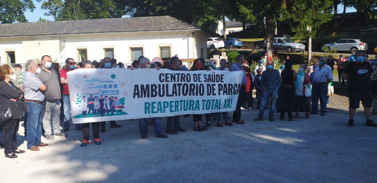 Vecinos de Guitiriz regresan a las calles para exigir al SERGAS la reapertura del centro médico de Parga tras más de dos años cerrado