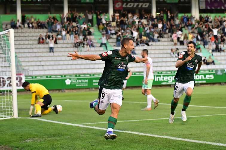 Victoria del Racing de Ferrol frente a la Cultural Leonesa