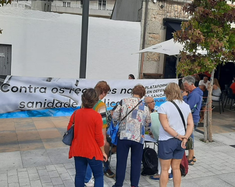 Comienzan a recoger firmas en A Guarda para la iniciativa popular en defensa de la sanidad pública