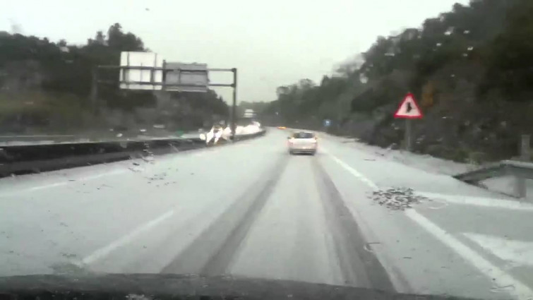 ​Lugo sofre inundacións e problemas de tráfico polas tormentas de verán