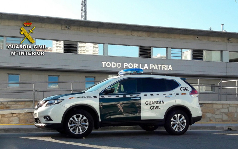 Pillado circulando en bicicleta por una autopista de noche en Pontevedra