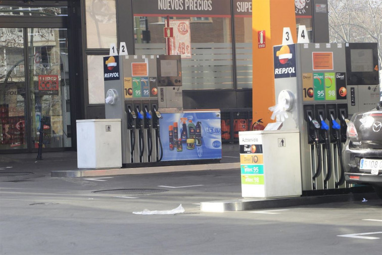 A gasolina acentúa a baixada dos prezos