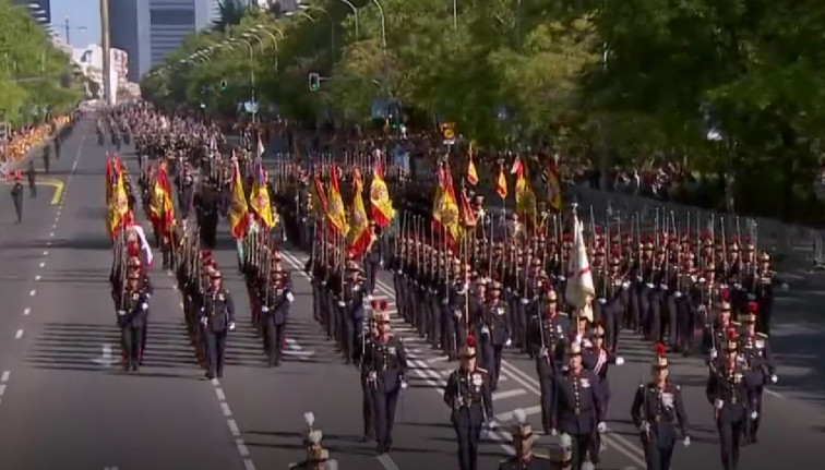 Madrid celebra el desfile militar de la Fiesta Nacional de España más grande desde antes de la pandemia