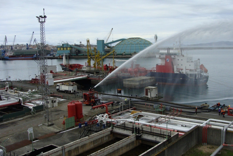 Muere un trabajador en una obra en la refinería de Repsol en A Coruña