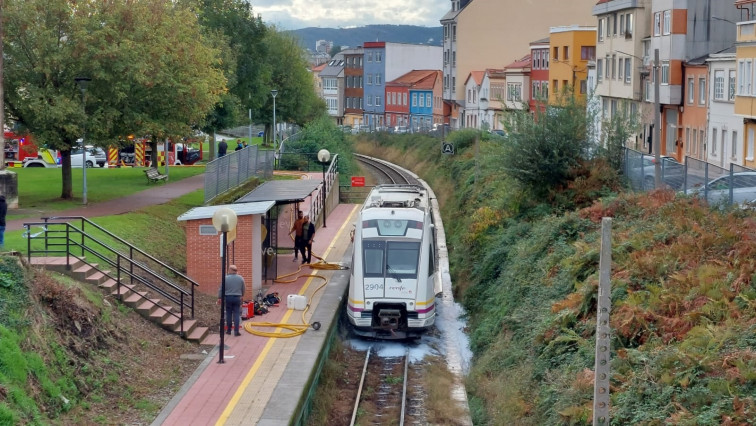 Interrumpen la circulación ferroviaria entre Ponte Mera y Cerdido al caer árboles a la vía