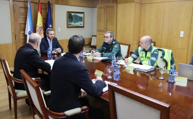 El Gobierno refuerza desde el lunes la vigilancia en puertos y polígonos gallegos ante la huelga de transportistas