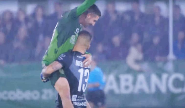 Así tumbó el Arenteiro, de Segunda División RFEF, a todo un primera como el Almería (vídeo)