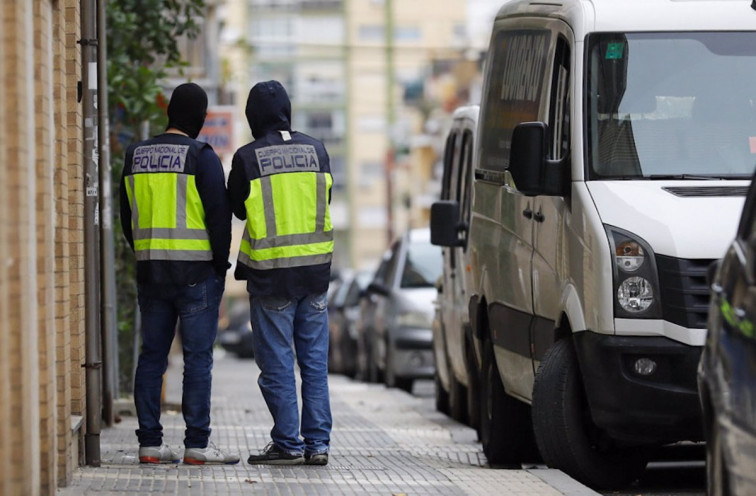 No se acaban las redadas y detenciones en un gran operativo antidroga en O Salnés y que afecta a 