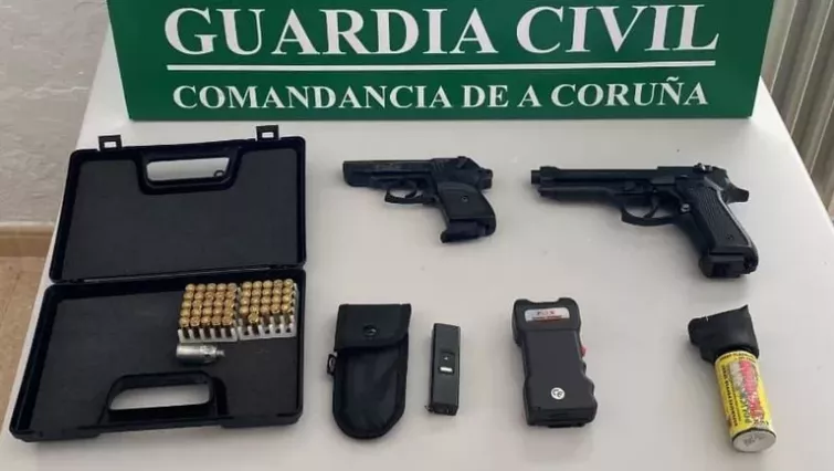 Los atracadores a mano armada de un supermercado en Cacheiras detenidos por la Guardia Civil