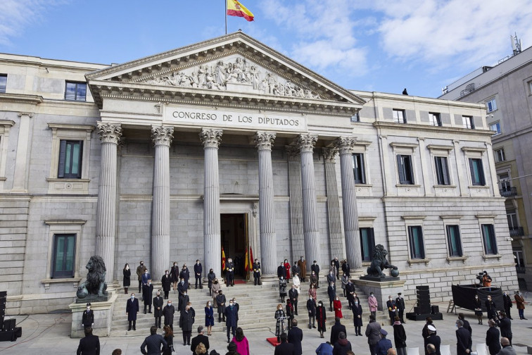 La fragmentación política marca los homenajes a la Constitución en su 44º aniversario