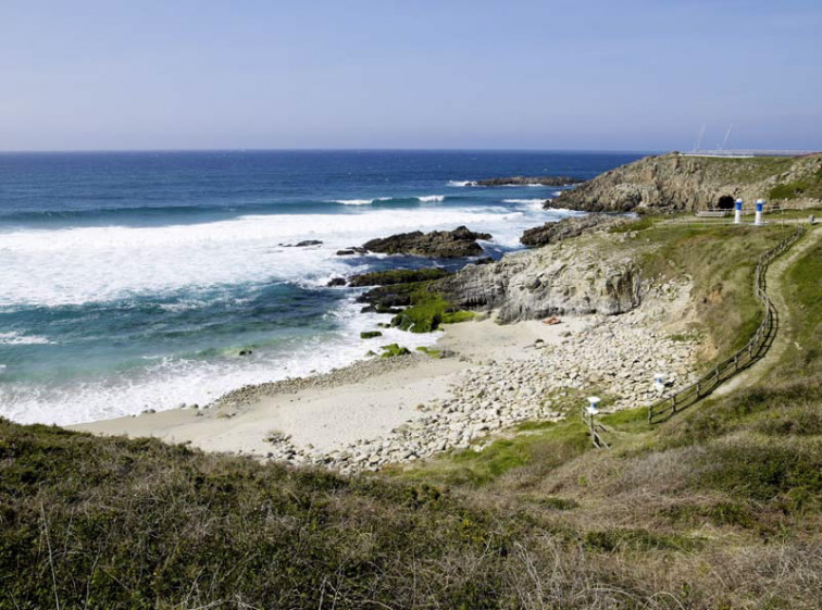 Rescatan el cuerpo sin vida de un hombre en la playa de Repibelo, en Arteixo