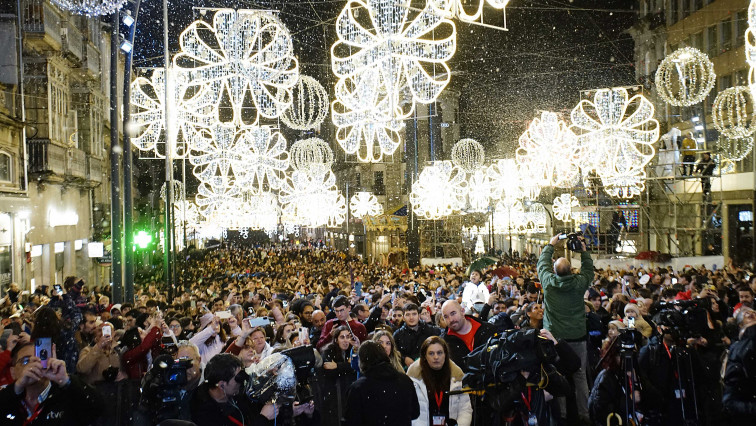 Vigo apaga sus luces de Navidad esperando que 