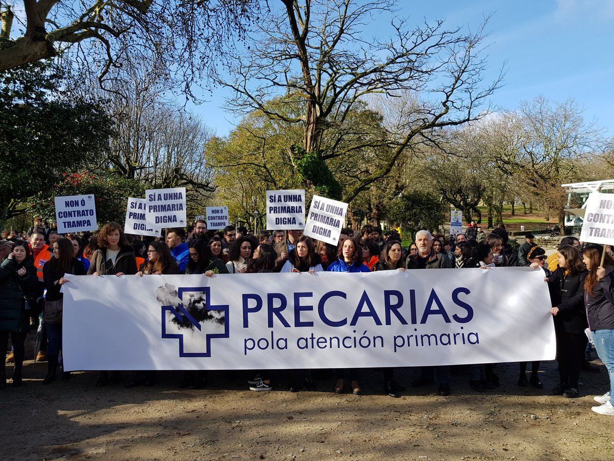 La atenciu00f3n primaria del SERGAS sufre au00f1os de movilizaciones denunciando falta de personal como la de la foto tomada en 2019 en una protesta del colectivo precarias