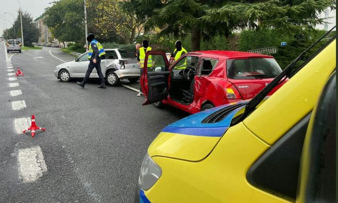 Hasta dos horas esperando por una ambulancia en A Coruña, denuncia CC.OO. y rebate la Xunta