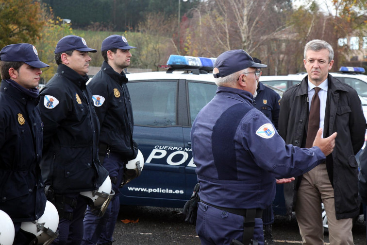 Policías locales, nacionales y autonómicos reforzarán la seguridad en Santiago tras el aumento de altercados