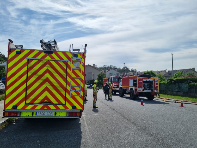 Una nube de gas obliga a confinar a los vecinos de un edificio residencial de O Porriño