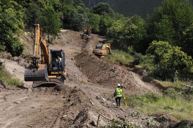 Adif reparará os danos provocados polas obras da AVE, pero pasaralle a factura ás constructoras