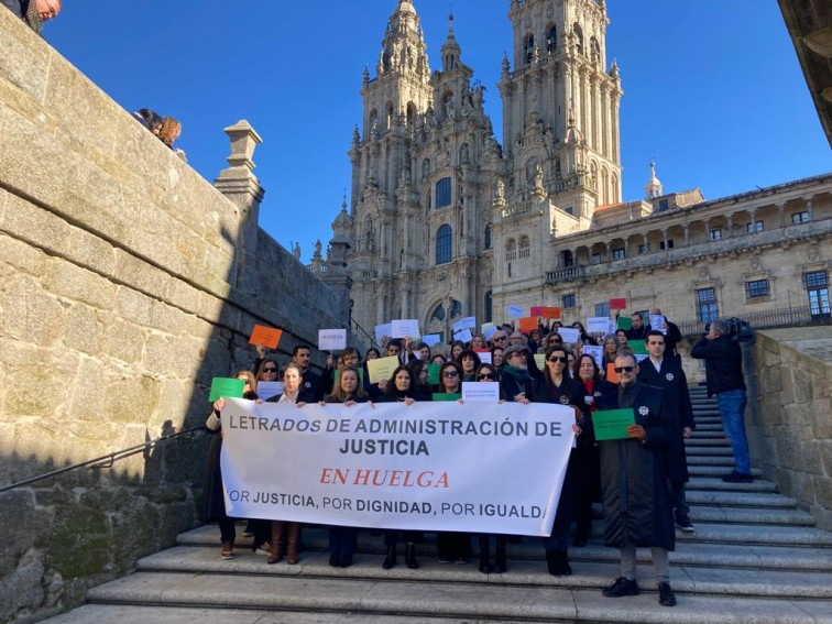 Los Letrados Judiciales reclaman en Compostela la adecuación salarial que le deben desde hace años