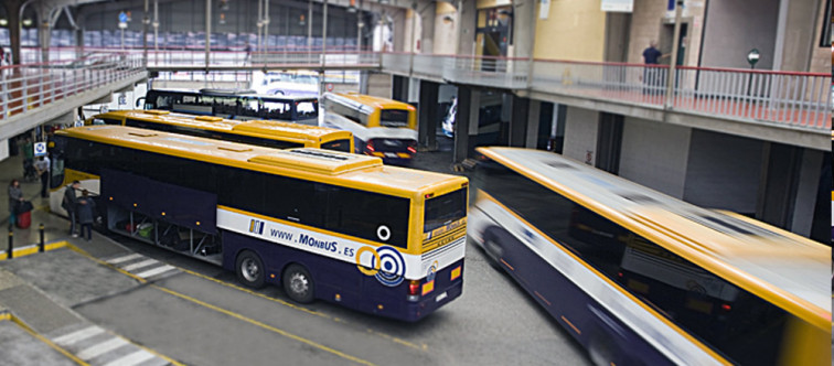 ​Monbus contrató al hijo de un técnico de Fomento que le daba 