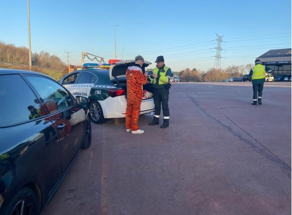 Pillados disfrazados, borrachos, drogados y al volante al volver del 'jueves de comadres' de Verín