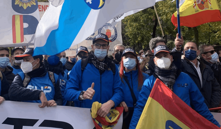 Policías nacionales avisan de protestas ante el 