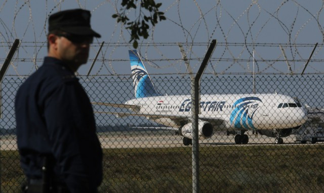 Detenido el secuestrador del avión de EgyptAir