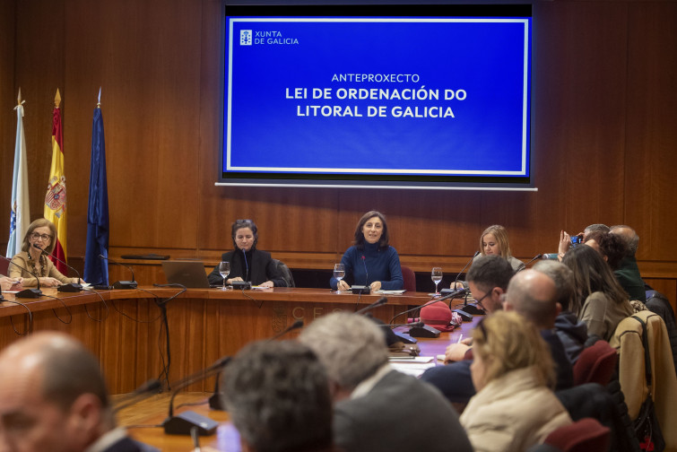 Ángeles Vázquez niega que Medio Ambiente sabotee el debate sobre el boom eólico como alegan ecologistas