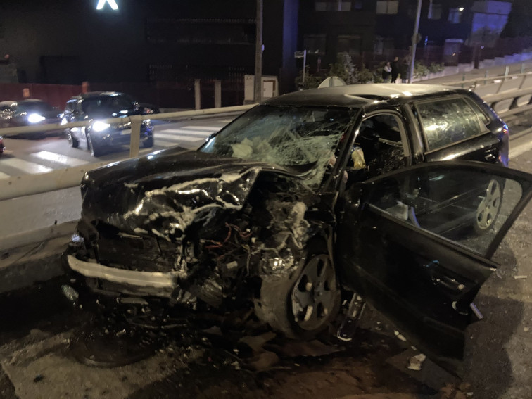 Una colisión con tres vehículos implicados en A Coruña se salda con cuatro personas heridas