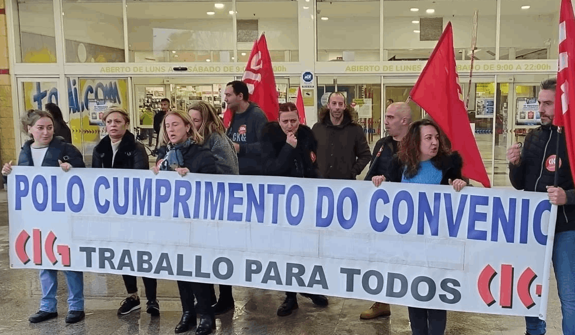 Una pasada protesta de los trabajadores de Carrefour de Lugo en una foto de la CIG