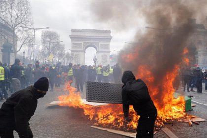 Revolución francesa en las calles de París, Marsella o Lyon para frenar la subida de la edad de jubilación